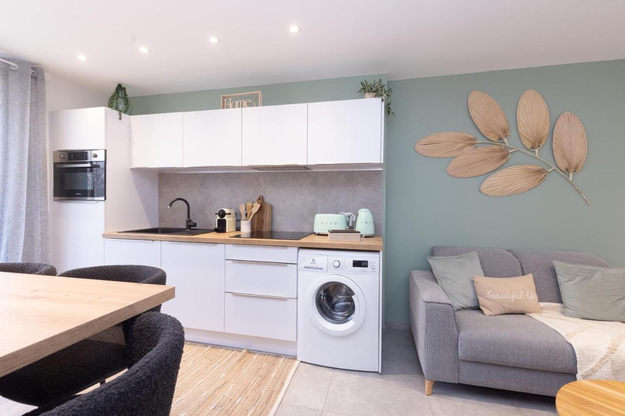 Magnifique T3 Bord De Garage Prive Classe 3 Etoiles Appartement *